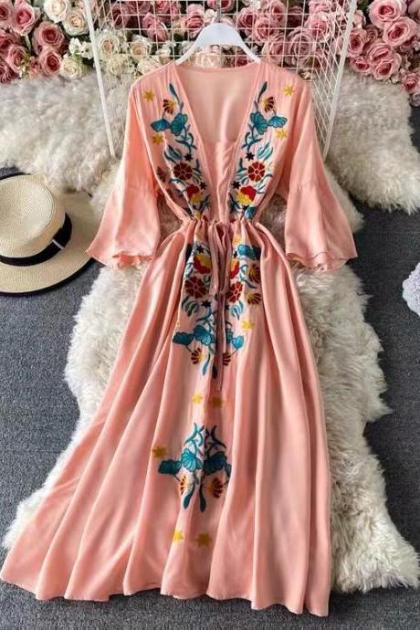 Embroidery, ethnic style, flared sleeve V-neck dresses, beach dress maxi dress