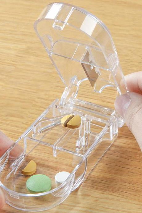 Medicine Pill Cutter Box Portable Drug Grinder Splitter Medicine Pill Holder Tablet Cutter Splitter Divider