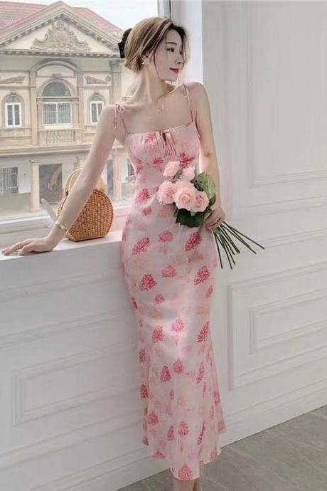 Gentle wind, chic floral suspender long dress, temperament fishtail dress