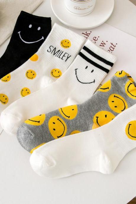 Cute Women Socks Cotton Kawaii Casual Smile Face Black White Creative Expression Socks