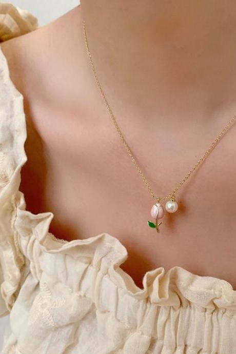 Temperament Tulip Flower Pearl Necklace