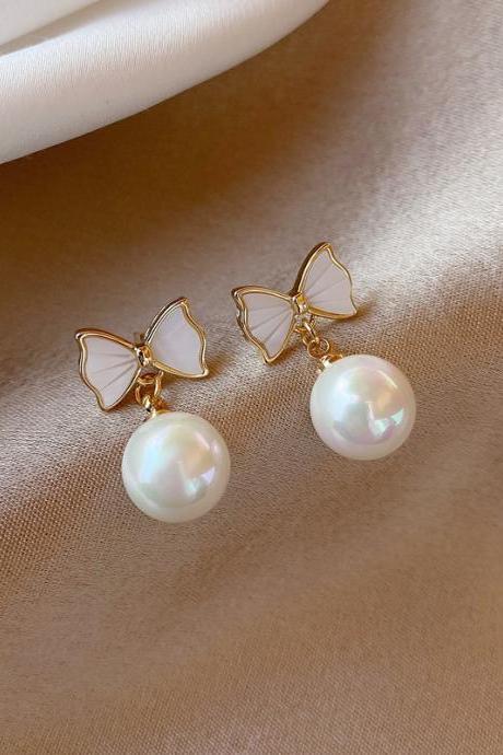 European And American Fashion Women&amp;amp;#039;s Simple Personality Exquisite Temperament Earrings Bow Knot Shell Pearl Earrings Jewelry