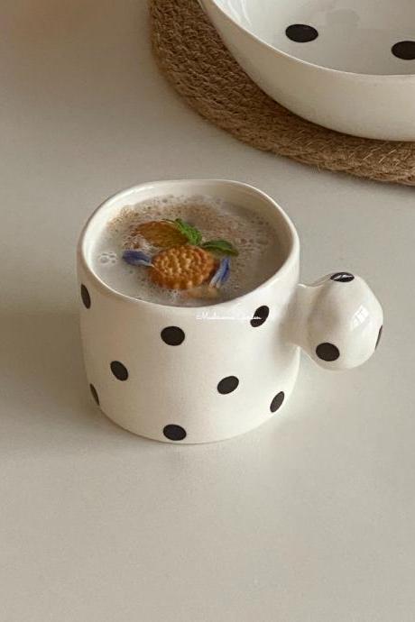 Super Cute Black And White Polka Dot Irregular Mug Simple Korean-style Ceramic Mug Coffee Breakfast Mug