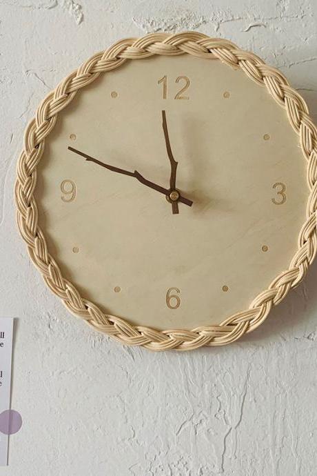 Wood Minimalist Wall Clock Korean Style Digital Movement Round Stylish Wall Clock Modern Silent Small Reloj Pared Home Decor