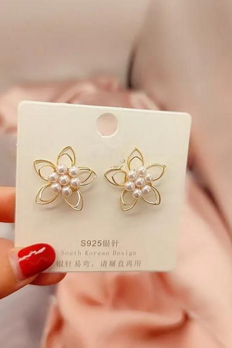 Korean Fashion Transparent Cut Out Flower Earrings Exaggerated Cut Out Solid Double Layer Pearl Flower Earrings Women's Jewelry