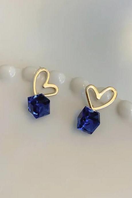 Lady Blue Design French Earrings For Women Hearts Hollow Crystal Korean Earings Luxury Jewelry