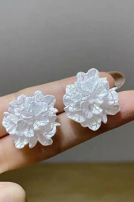 Korean Earings Fashion Jewelry White Cracked Petal Earrings Sweet And Cute Flower Earrings For Women Gifts