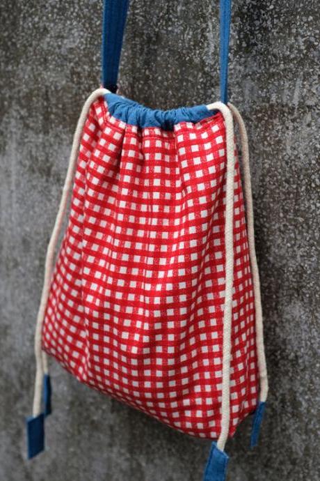 Color contrast, fresh, cute, red and white checkered bag, drawstring crossbody bag student bag
