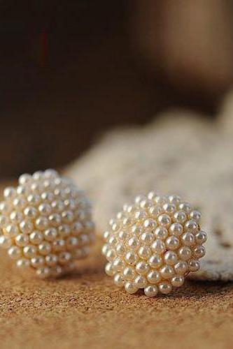 Adorable Pearl Embellished Earrings