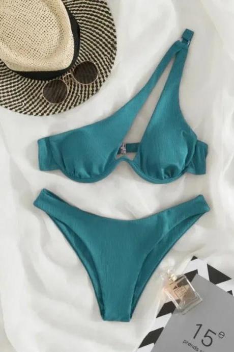 Womens Turquoise Underwire Bikini Set With Hat Accessory