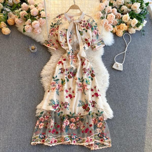 Color contrast bow neck short sleeve slimming embroidered floral dress