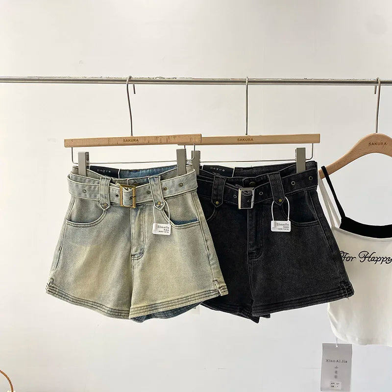 Solid Belted High Waist Shorts main image 1