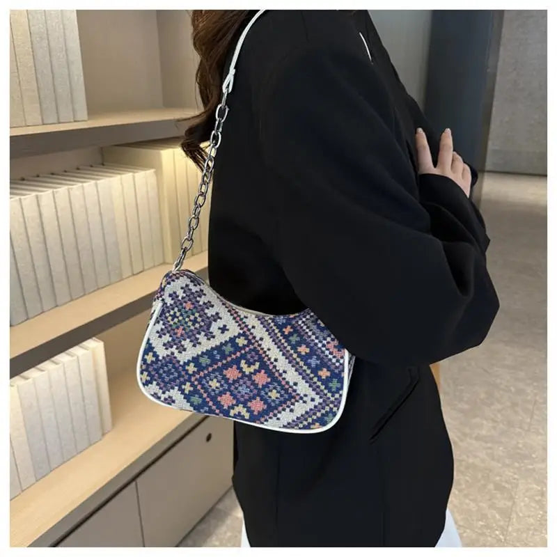 Ethnic Pattern Tassel Shoulder Bag main image 0
