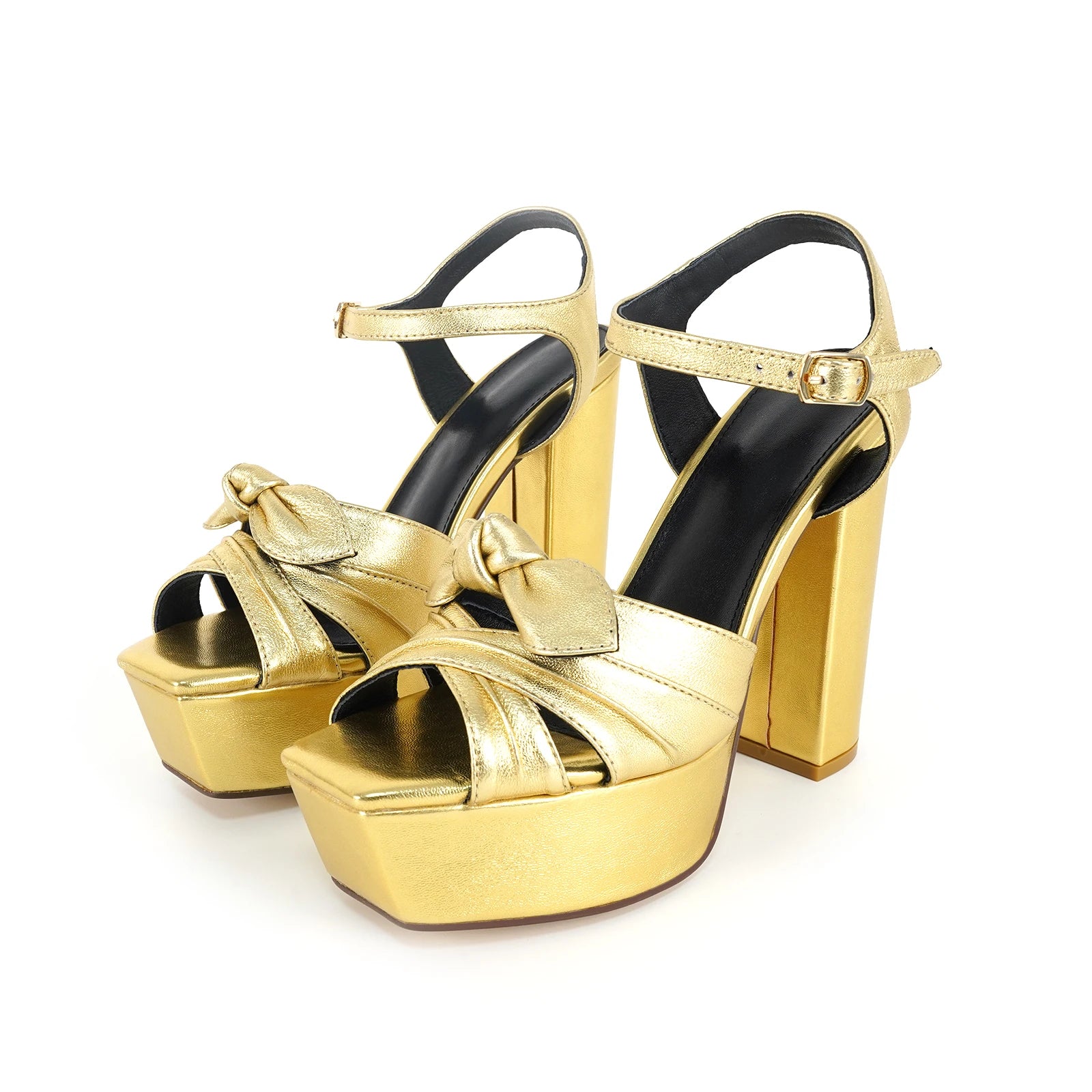 VENUSTA HEEL SANDAL WITH METAL CHAIN IN GOLD